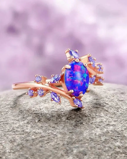 Fashionable Women's Ring with Leaf Shaped Inlaid Artificial Gemstones Suitable for Daily Travel and Holiday Gift Giving Rings