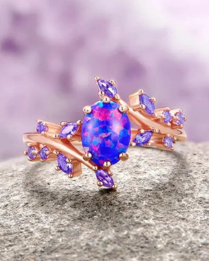 Fashionable Women's Ring with Leaf Shaped Inlaid Artificial Gemstones Suitable for Daily Travel and Holiday Gift Giving Rings