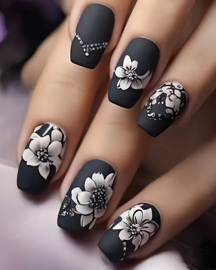 24pcs/set Medium long fake nails for women Spring summer flowers butterfly bee design faux ongles tips press on false nail art