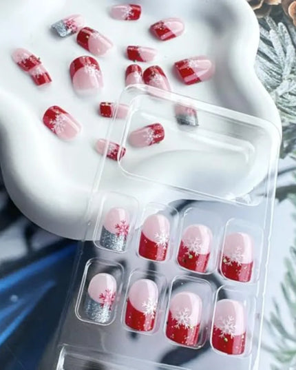 24Pcs Christmas Snowflake Press On Nails Short Square French Tip Glitter Design Fake Nails Full Cover Stick On Winter Holiday F