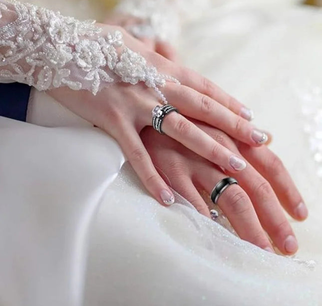 Fashionable Couple Ring, Inlaid with Cubic Zirconia for Men's and Women's Engagement Jewelry, Holiday Gift Giving Wedding